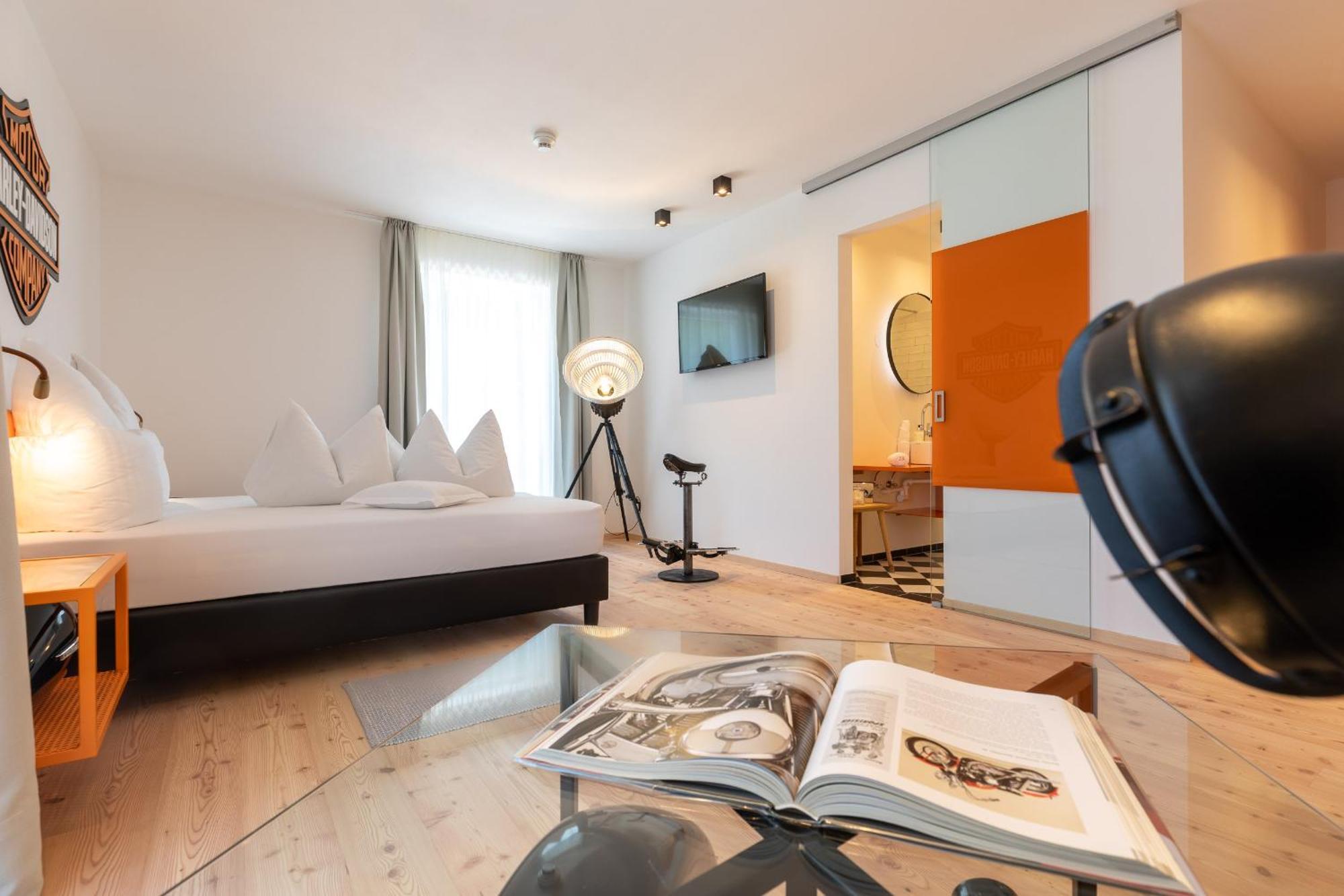 Al Plan, A Mountain Moving Hotel Сан-Виджилио-ди-Мареббе Номер фото